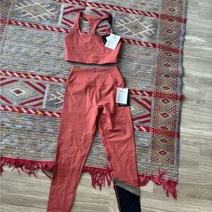 Spiritual Gangster bra and leggings yoga set size Small